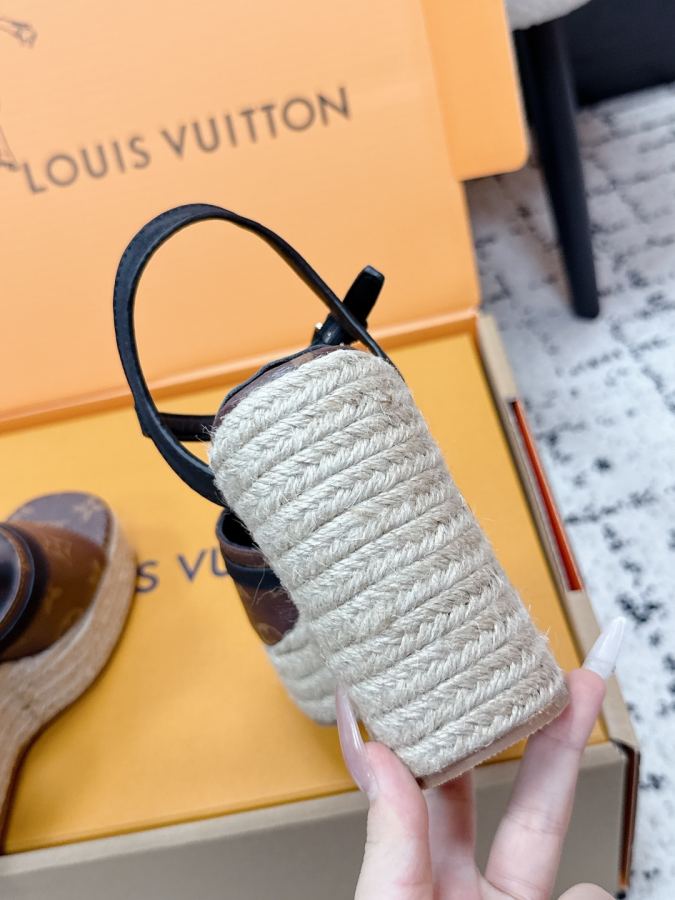 LV women's shoes LOUIS VUITTON Isola 26 — 1:1 Replica — photo 7