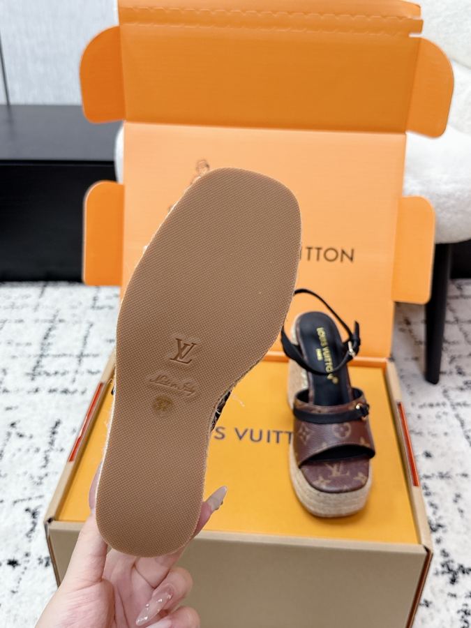 LV women's shoes LOUIS VUITTON Isola 26 — 1:1 Replica — photo 9
