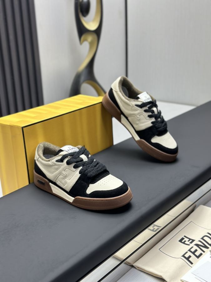 Fendi women's shoes Factory (top version) — 1:1 Replica — photo 3