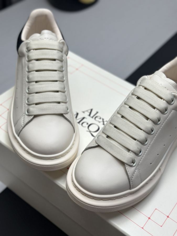 Alexander Mc Queen Women's Shoes Factory ¥ ( Top Version ). Newly upgraded classic Mc Queen white — Premium Replica — photo 5