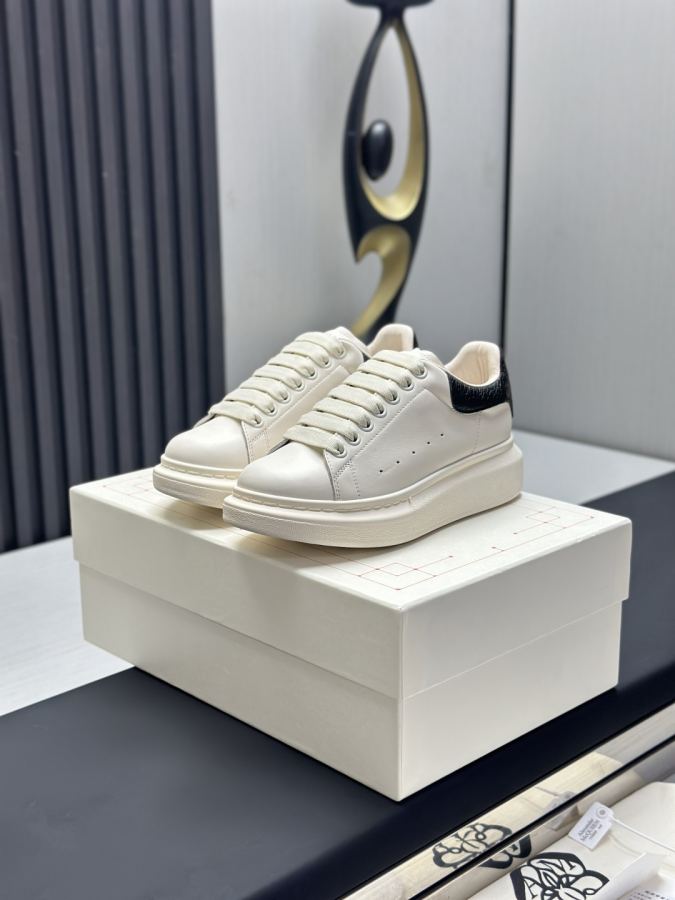 Alexander Mc Queen Women's Shoes Factory ¥ ( Top Version ). Newly upgraded classic Mc Queen white — Premium Replica