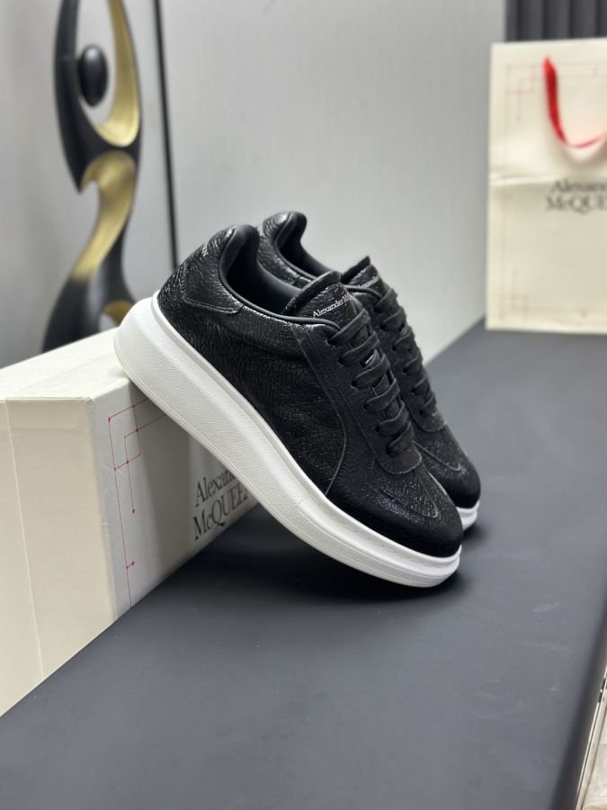 Alexander Mc Queen Women's Shoes Factory ¥ ( Top Version ). Newly upgraded classic Mc Queen white — Premium Replica — photo 4
