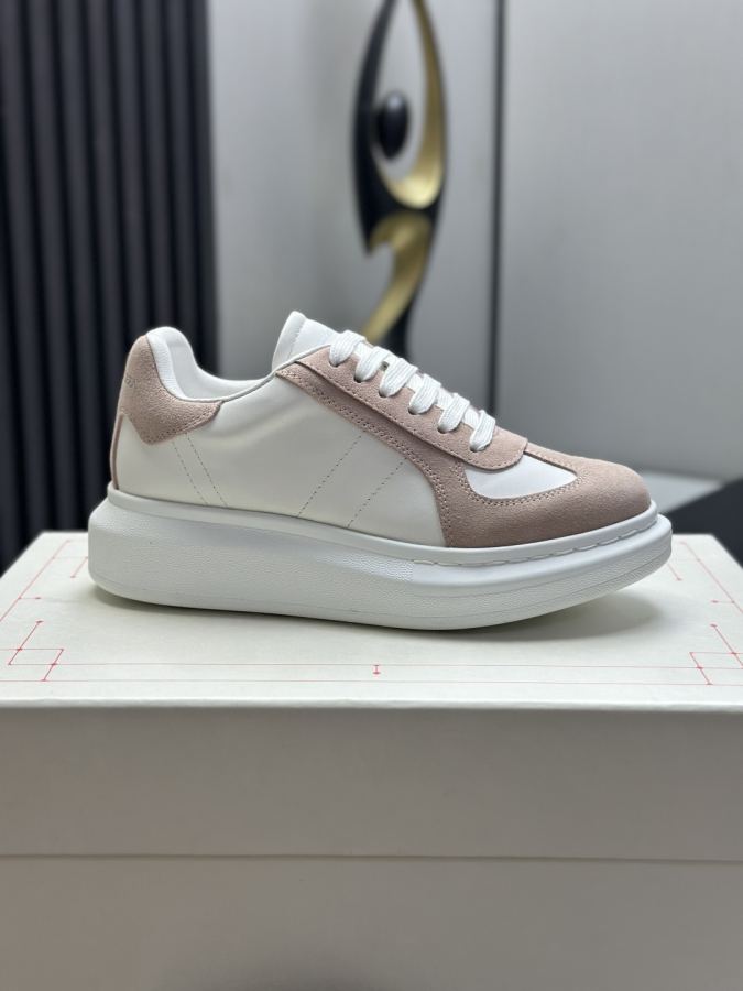 Alexander Mc Queen Women's Shoes Factory ¥ ( Top Version ). Newly upgraded classic Mc Queen white — AAA Quality Replica — photo 9