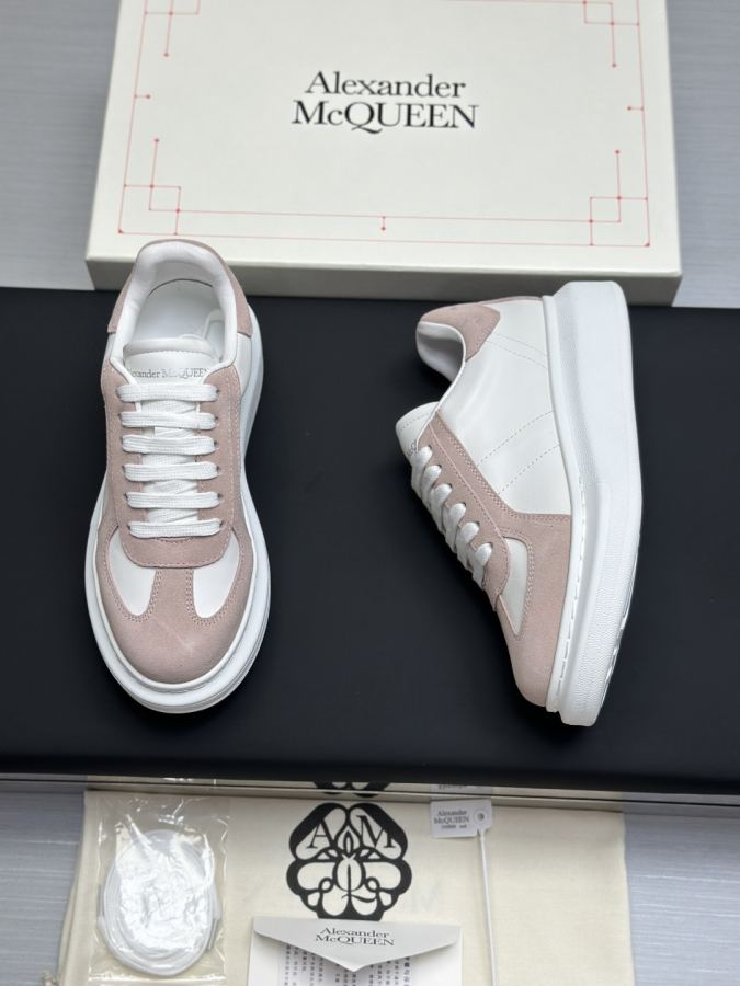 Alexander Mc Queen Women's Shoes Factory ¥ ( Top Version ). Newly upgraded classic Mc Queen white — AAA Quality Replica — photo 8