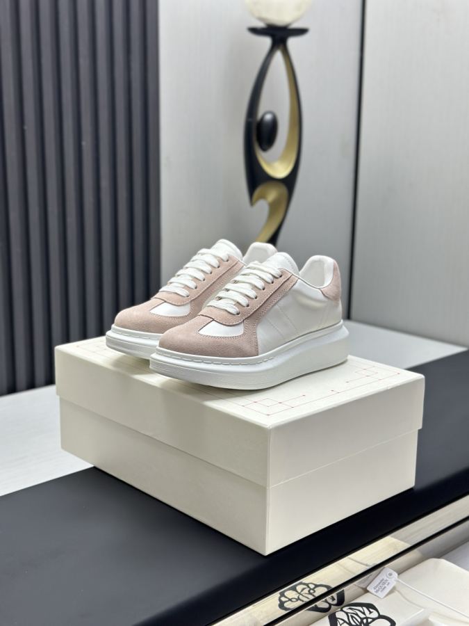 Alexander Mc Queen Women's Shoes Factory ¥ ( Top Version ). Newly upgraded classic Mc Queen white — AAA Quality Replica