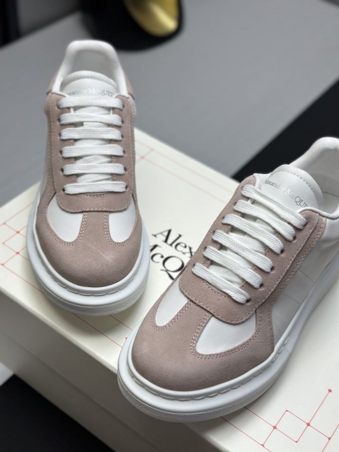 Alexander Mc Queen Women's Shoes Factory ¥ ( Top Version ). Newly upgraded classic Mc Queen white — AAA Quality Replica — photo 5