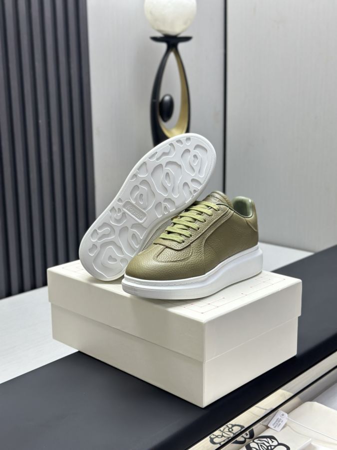 Alexander Mc Queen Women's Shoes Factory ¥ ( Top Version ). Newly upgraded classic Mc Queen white — AAA Quality Replica — photo 6