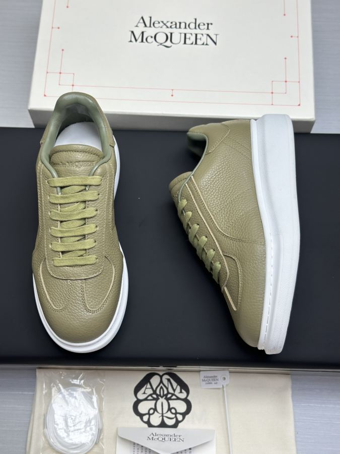 Alexander Mc Queen Women's Shoes Factory ¥ ( Top Version ). Newly upgraded classic Mc Queen white — AAA Quality Replica — photo 8