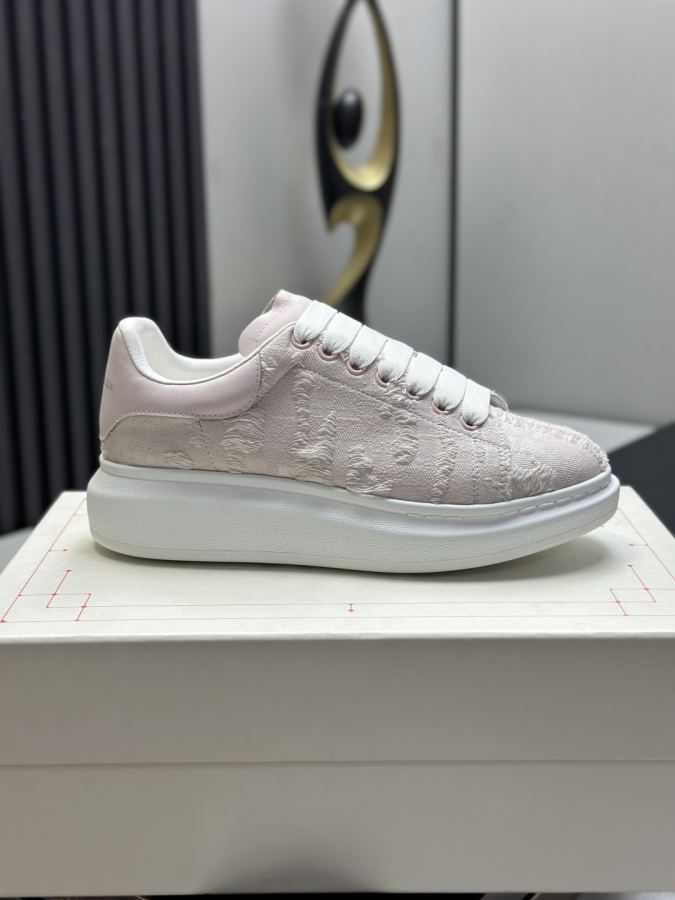 Alexander Mc Queen Women's Shoes Factory ¥ ( Top version produced in Dongguan ) Newly upgraded classic — 1:1 Replica For Sale — photo 9