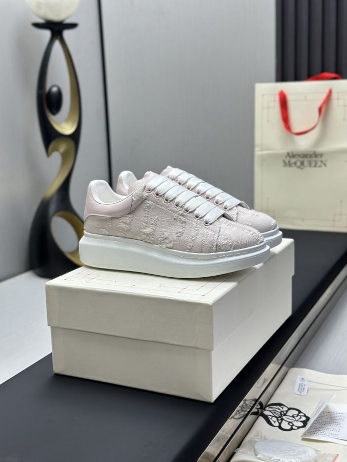 Alexander Mc Queen Women's Shoes Factory ¥ ( Top version produced in Dongguan ) Newly upgraded classic — 1:1 Replica For Sale — photo 2