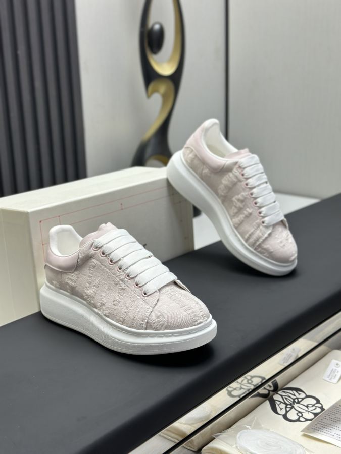 Alexander Mc Queen Women's Shoes Factory ¥ ( Top version produced in Dongguan ) Newly upgraded classic — 1:1 Replica For Sale — photo 3