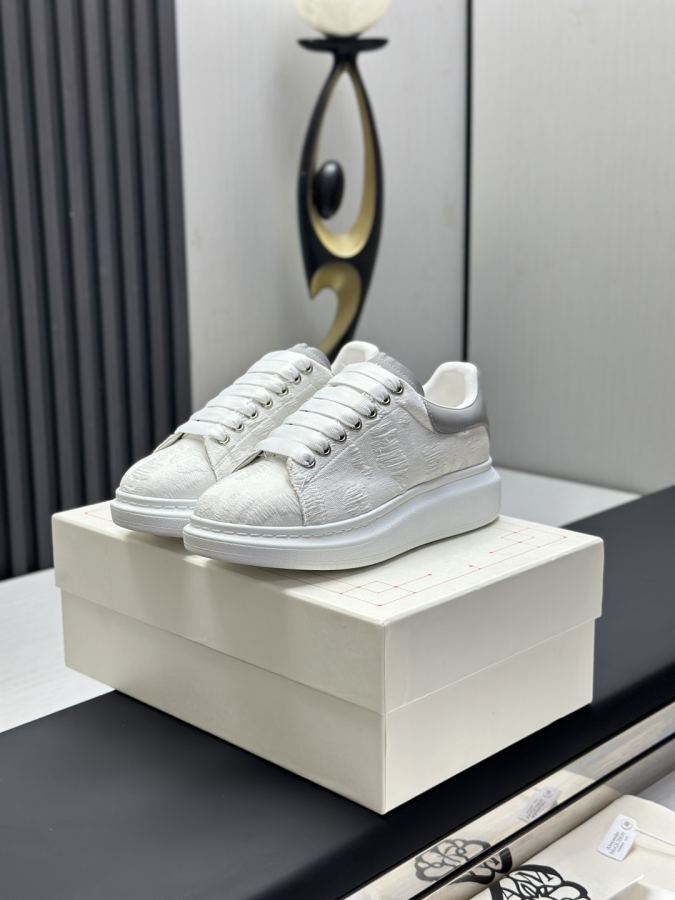 Alexander Mc Queen Women's Shoes Factory ¥ ( Top version produced in Dongguan ) Newly upgraded classic — AAA Quality Replica