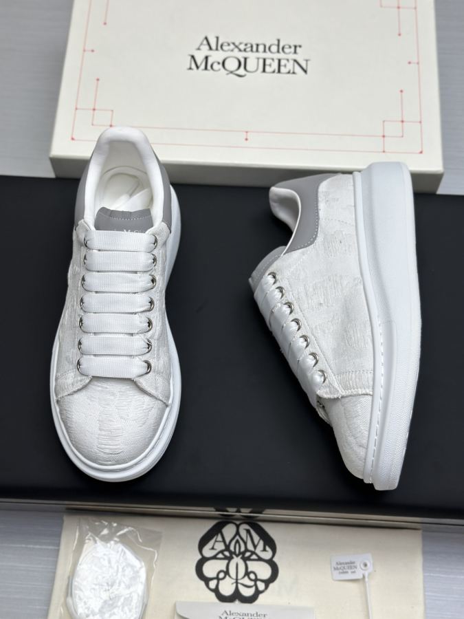 Alexander Mc Queen Women's Shoes Factory ¥ ( Top version produced in Dongguan ) Newly upgraded classic — AAA Quality Replica — photo 8