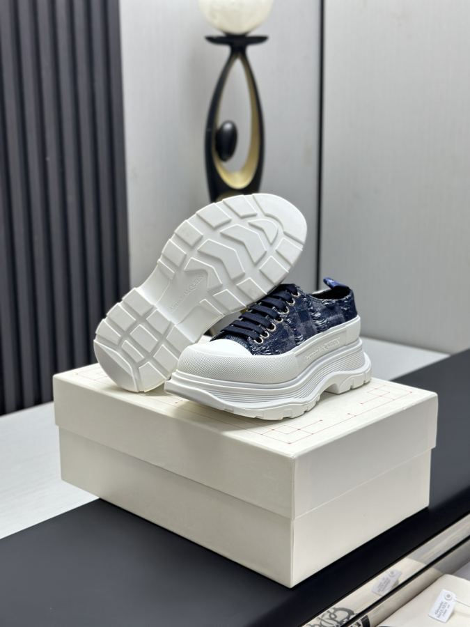 Alexander Mc Queen Women's Shoes Factory ¥ ( Top version produced in Dongguan ) (Black khaki tail) — 1:1 Replica For Sale — photo 6
