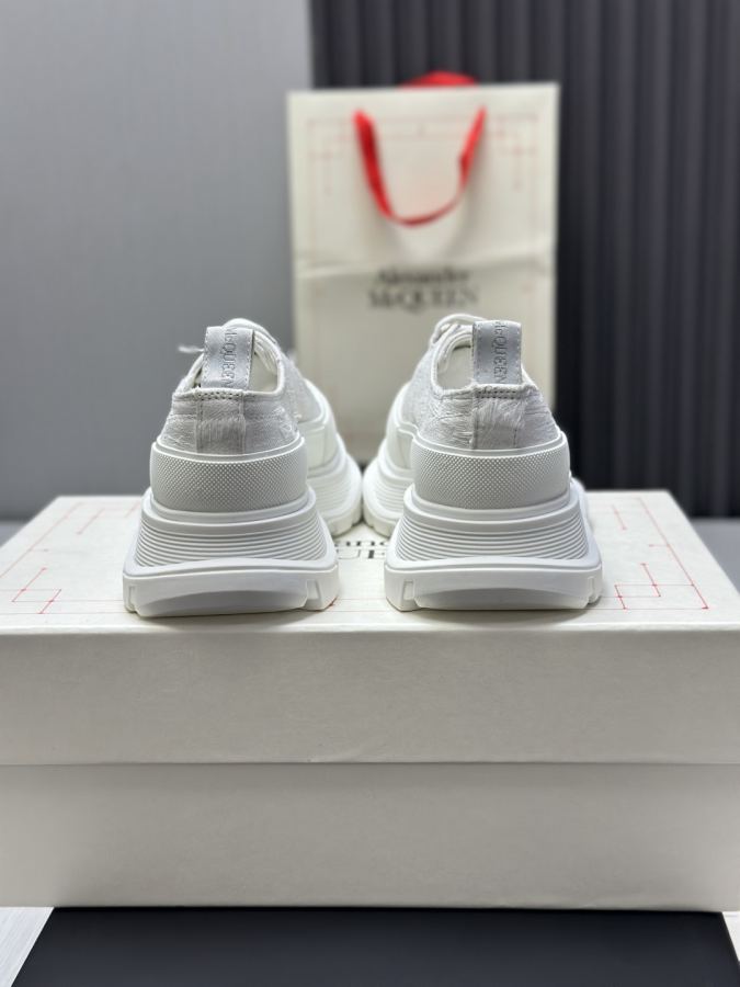 Alexander Mc Queen Women's Shoes Factory ¥ ( Top version produced in Dongguan ) (Black khaki tail) — AAA Quality Replica — photo 7