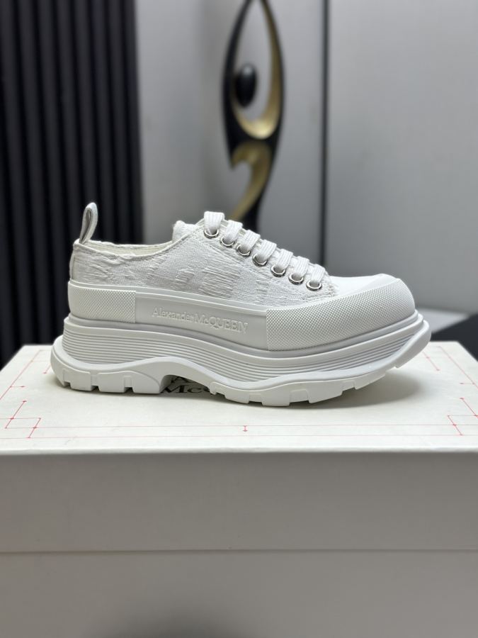 Alexander Mc Queen Women's Shoes Factory ¥ ( Top version produced in Dongguan ) (Black khaki tail) — AAA Quality Replica — photo 9