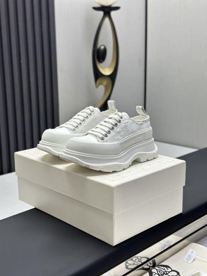 Alexander Mc Queen Women's Shoes Factory ¥ ( Top version produced in Dongguan ) (Black khaki tail) — AAA Quality Replica