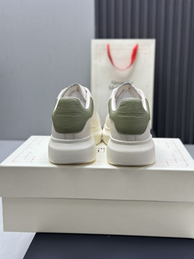 Alexander Mc Queen Women's Shoes Factory ¥ ( Top Version ). Newly upgraded classic Mc Queen white — AAA Quality Replica — photo 8