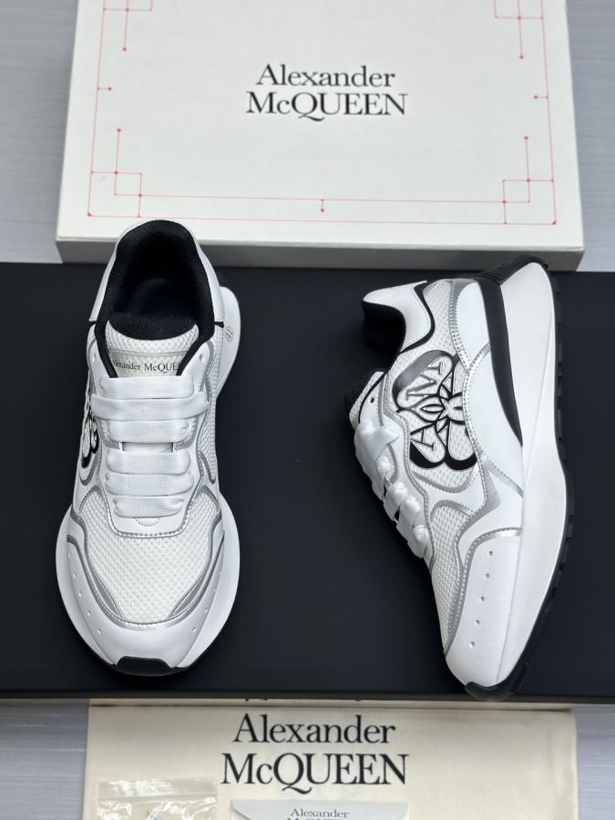 Alexander Mc Queen Women's Shoes Factory ( Top version produced in Dongguan ) Newly upgraded classic — 1:1 Replica For Sale — photo 8