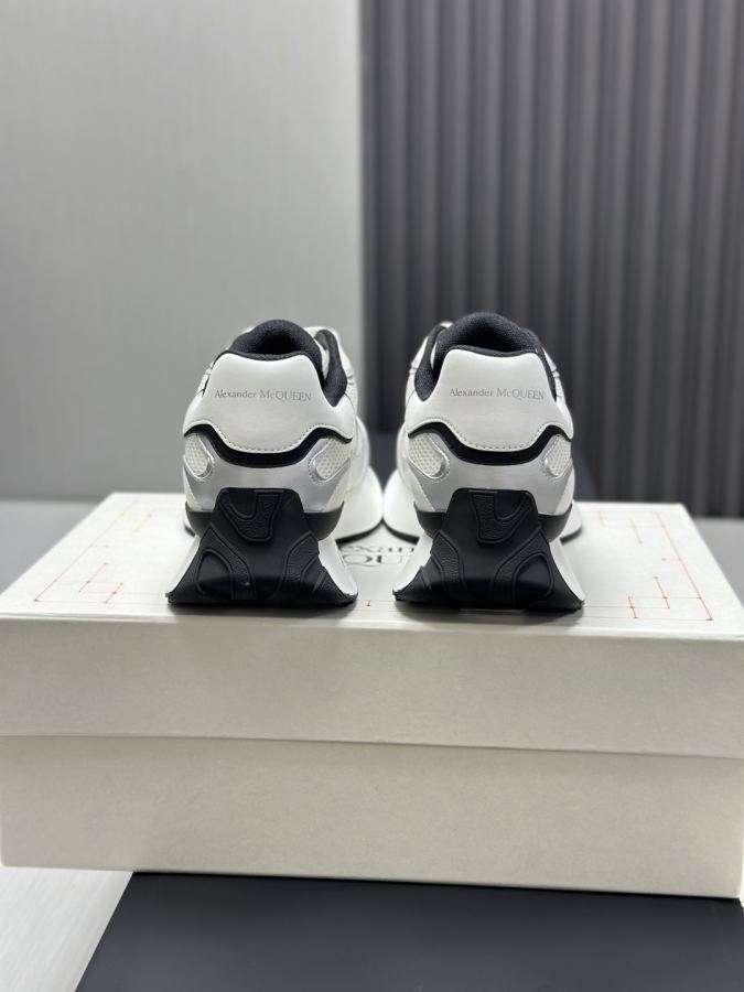 Alexander Mc Queen Women's Shoes Factory ( Top version produced in Dongguan ) Newly upgraded classic — 1:1 Replica For Sale — photo 7
