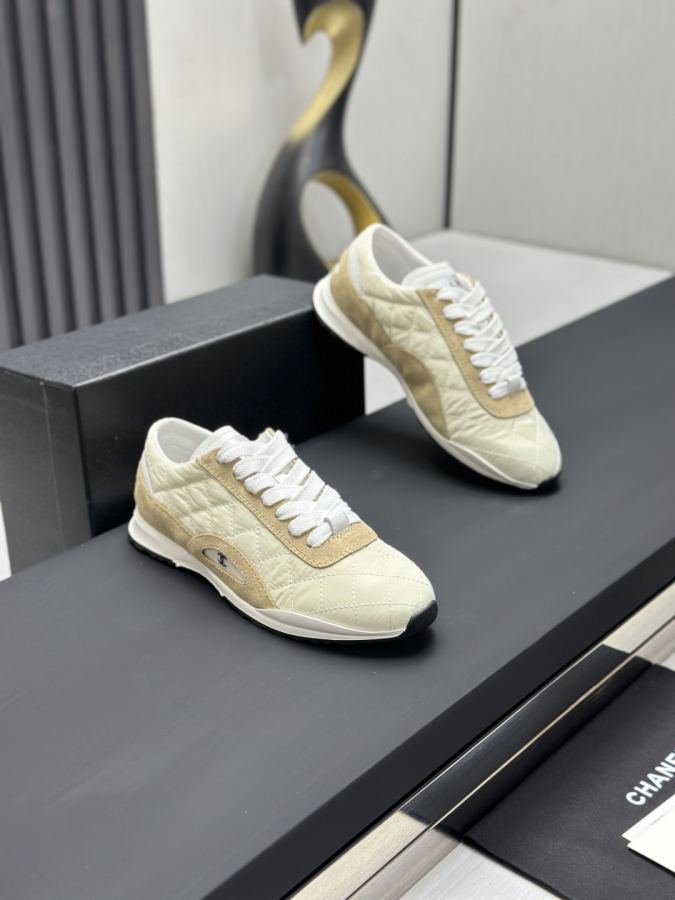 CHANEL женская обувь Chanel 25 A — photo 3