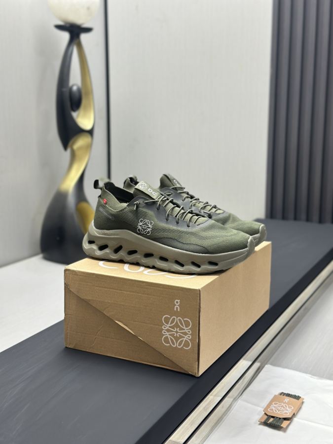 LOEWE women's shoes Loewe x On Cloudsolo 12 …… — Premium Replica — photo 2