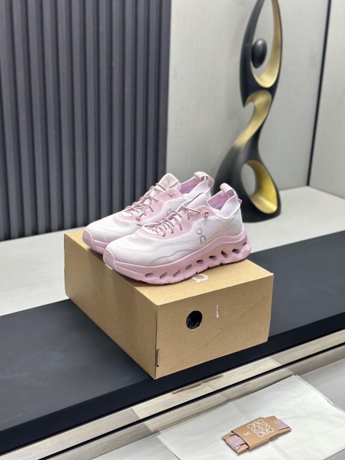 LOEWE women's shoes Loewe x On Cloudsolo 12 …… — Premium Replica