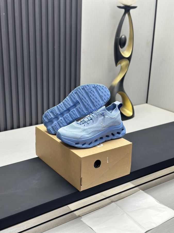 LOEWE women's shoes Loewe x On Cloudsolo 12 …… — 1:1 Replica — photo 6