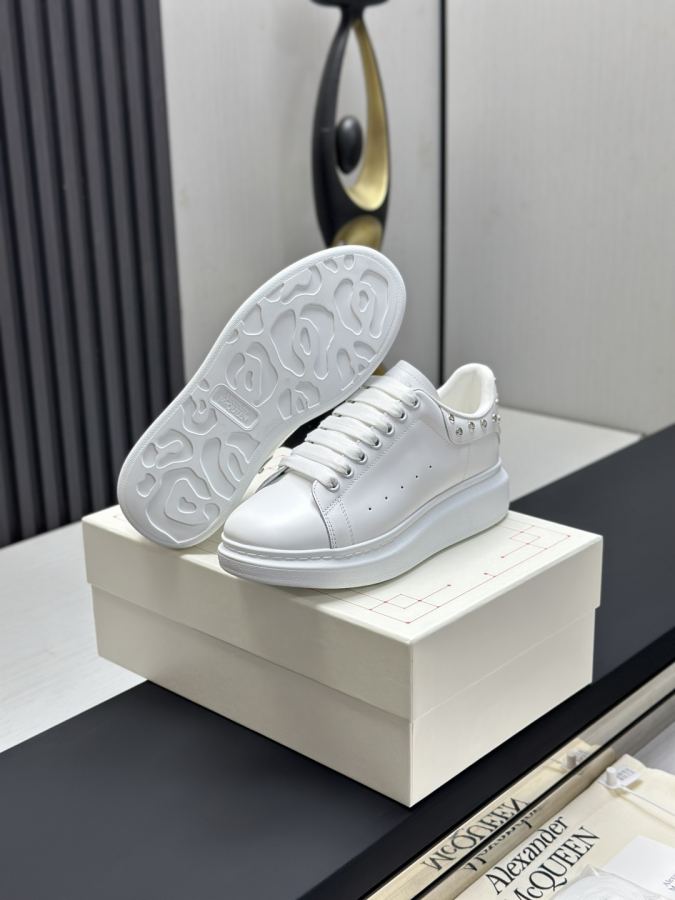 Alexander Mc Queen Women's Shoes Factory ¥ ( Top version produced in Dongguan ) (rivet tail) Newly — AAA Quality Replica — photo 6