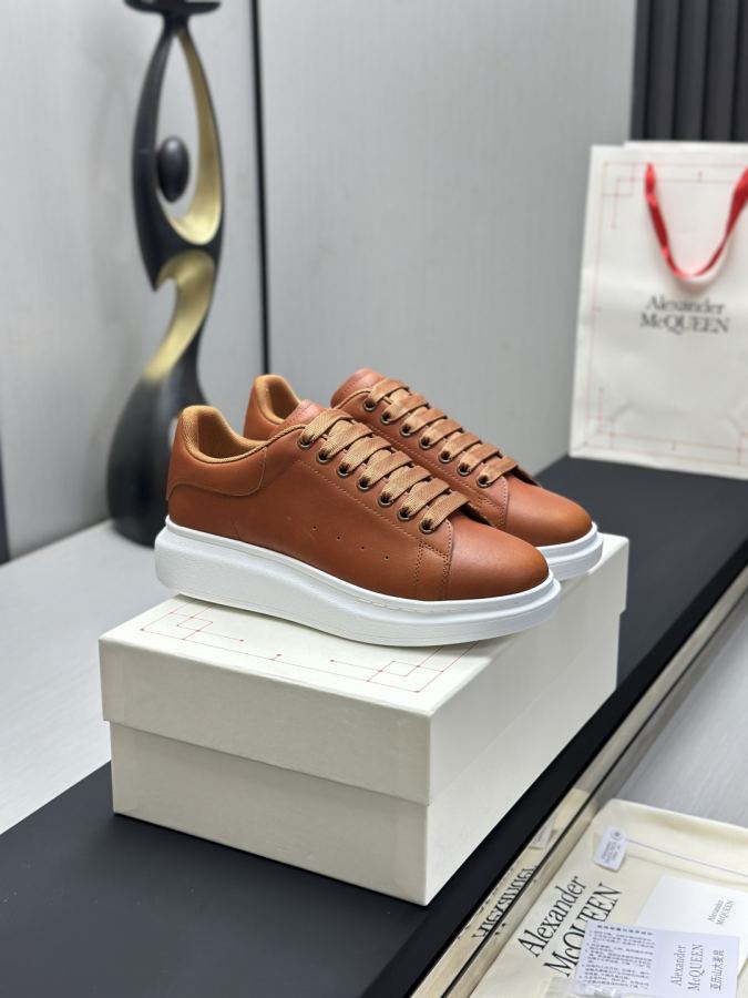 Alexander Mc Queen Women's Shoes Factory ¥ ( Top Version ). Newly upgraded classic Mc Queen white — AAA Quality Replica — photo 2