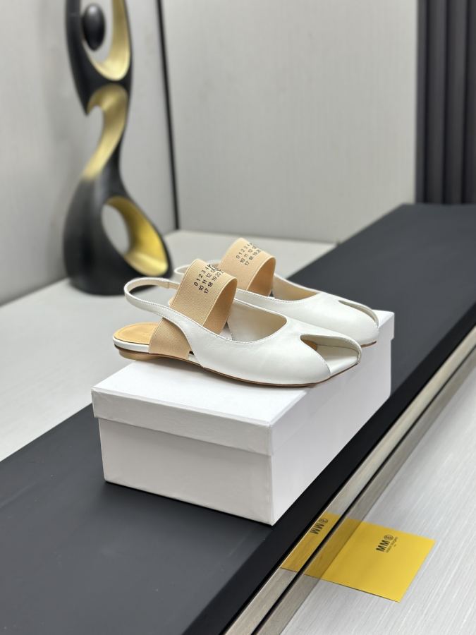 Maison margiela women's shoes Maison Margiela MM6 Tabi — 1:1 Replica For Sale — photo 2