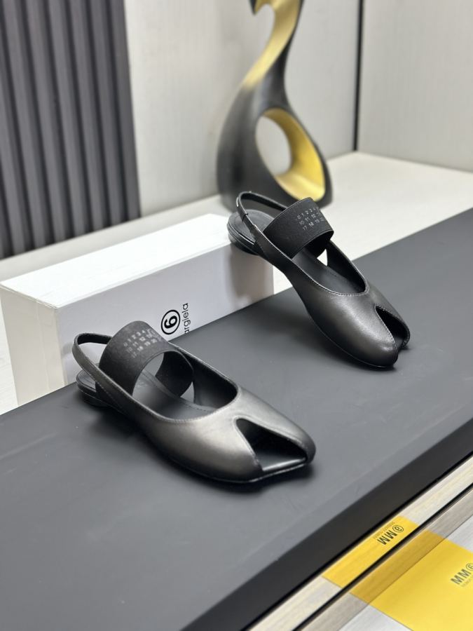 Maison margiela women's shoes Maison Margiela MM6 Tabi — AAA Quality Replica — photo 3