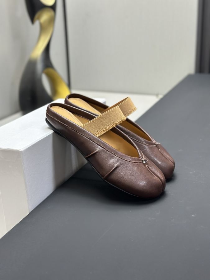 Maison margiela women's shoes Maison Margiela MM6 Tabi — AAA Quality Replica — photo 4