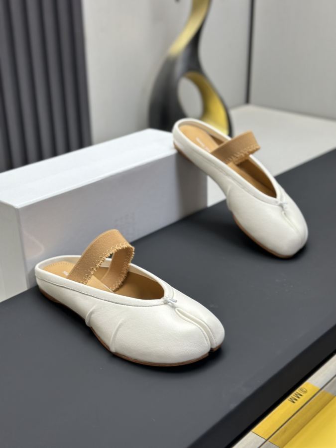 Maison margiela women's shoes Maison Margiela MM6 Tabi — 1:1 Replica — photo 3