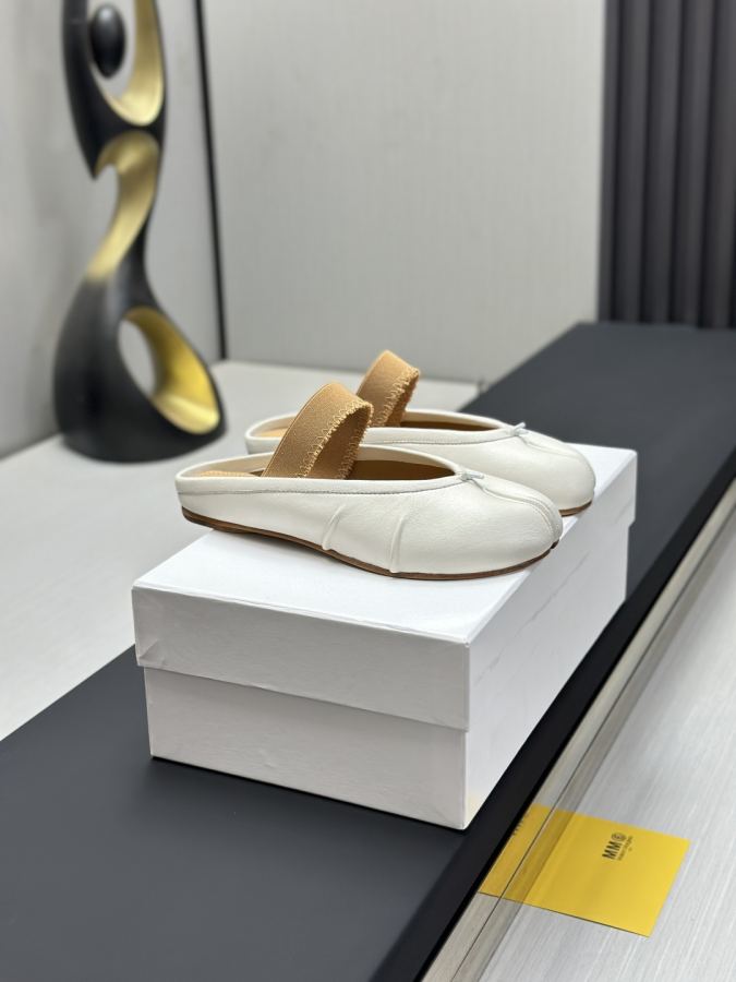 Maison margiela women's shoes Maison Margiela MM6 Tabi — 1:1 Replica — photo 2