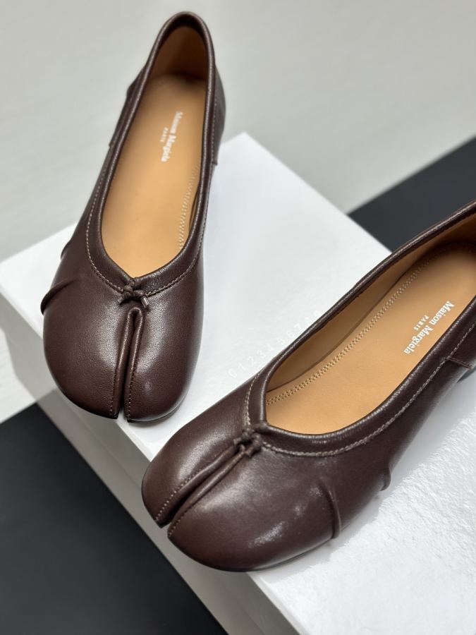 Maison margiela women's shoes Maison Margiela MM6 Tabi — AAA Quality Replica — photo 5