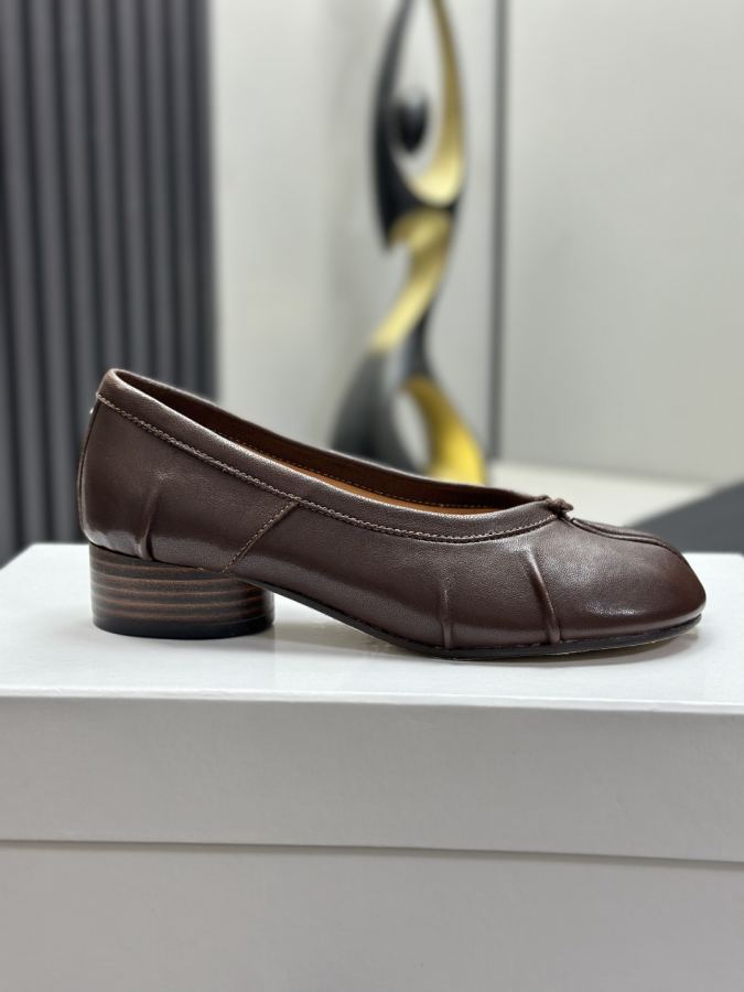 Maison margiela women's shoes Maison Margiela MM6 Tabi — AAA Quality Replica — photo 9