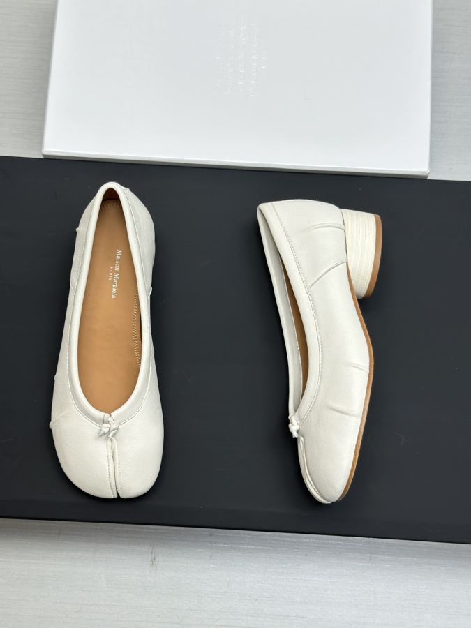 Maison margiela women's shoes Maison Margiela MM6 Tabi — Premium Replica — photo 8