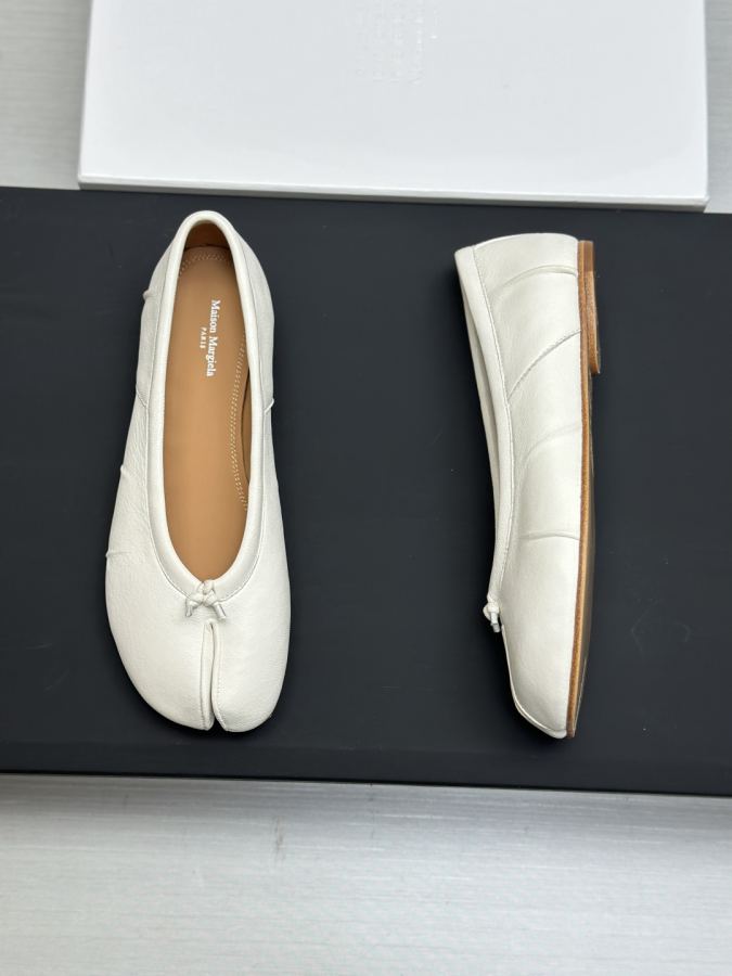 Maison margiela women's shoes Maison Margiela MM6 Tabi — 1:1 Replica For Sale — photo 8