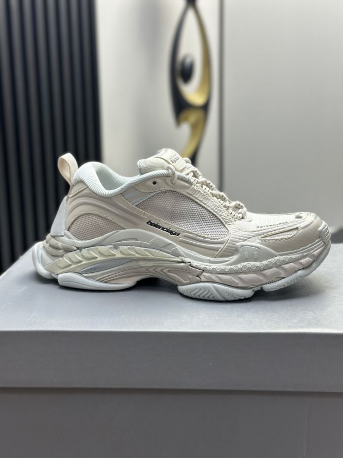 Balenciaga Women's Shoes Factory 𝗕𝗔𝗟𝗘𝗡𝗖𝗜* genuine TPU "Balenciaga" LOGO — Premium Replica — photo 9