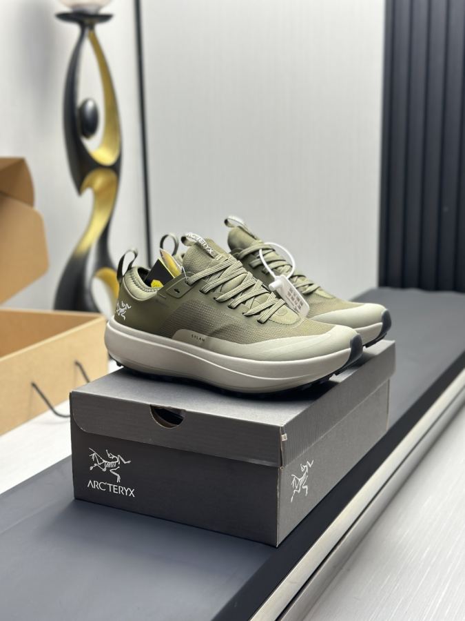 Fendi women's shoes Factory direct sales (men) Arc'teryx casual sports shoes — AAA Quality Replica — photo 2
