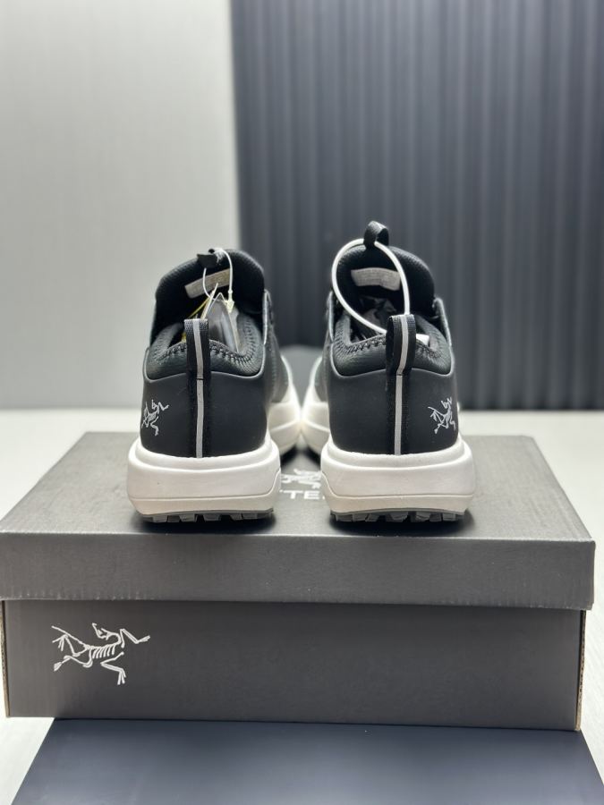 Fendi women's shoes Factory direct sales (men) Arc'teryx casual sports shoes — AAA Quality Replica — photo 7
