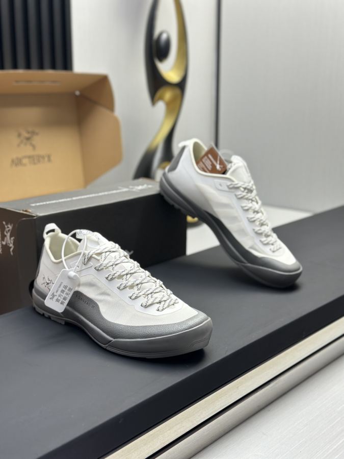 Fendi women's shoes Factory direct sales (men) Arc'teryx casual sports shoes — Premium Replica — photo 3