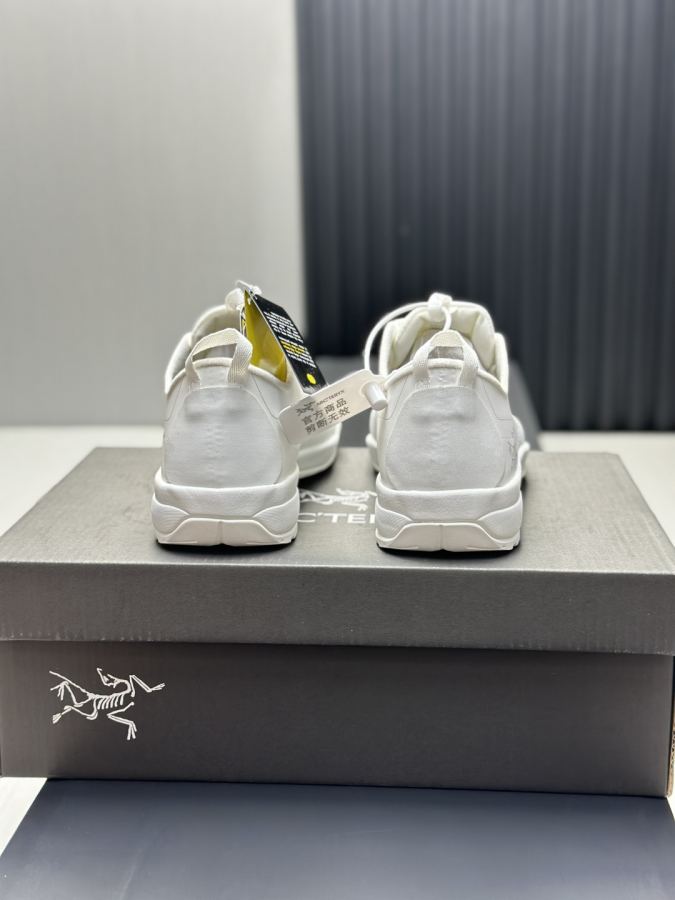 Fendi women's shoes Factory direct sales (men) Arc'teryx casual sports shoes — 1:1 Replica — photo 7