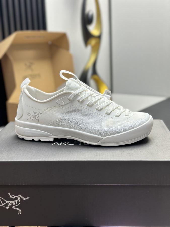 Fendi women's shoes Factory direct sales (men) Arc'teryx casual sports shoes — 1:1 Replica — photo 9
