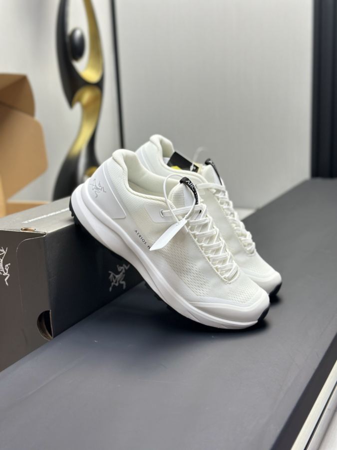 Fendi women's shoes Factory direct sales (men) Arc'teryx casual sports shoes — AAA Quality Replica — photo 4
