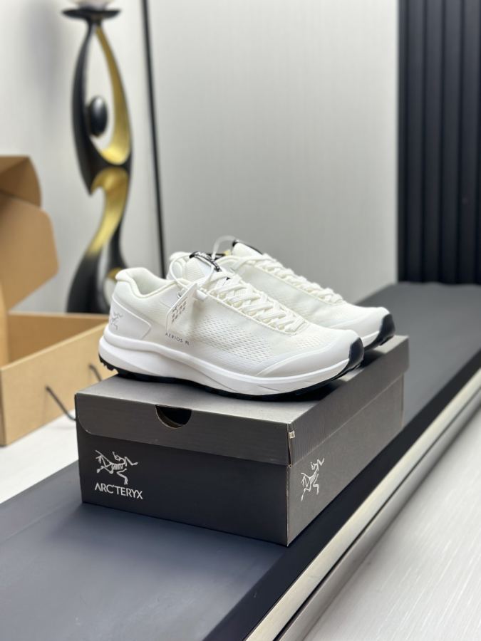 Fendi women's shoes Factory direct sales (men) Arc'teryx casual sports shoes — AAA Quality Replica — photo 2