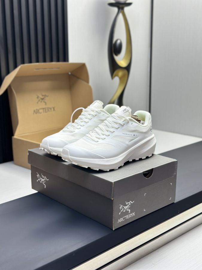 Fendi women's shoes Factory direct sales (couples model) Arc'teryx casual sneakers — Premium Replica
