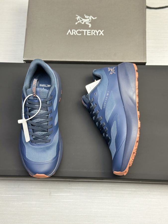 Fendi women's shoes Factory Men's — 1:1 Replica For Sale — photo 8