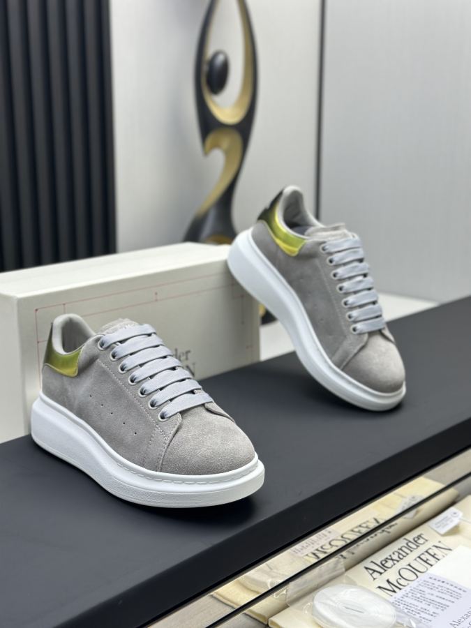 Alexander Mc Queen Women's Shoes Factory ¥ ( Top version ) Newly upgraded classic Mc Queen white — AAA Quality Replica — photo 3